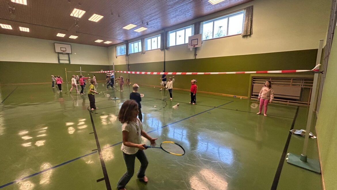 Aufschlag, fertig, los! Badmintontraining mit dem BC Windischgarsten