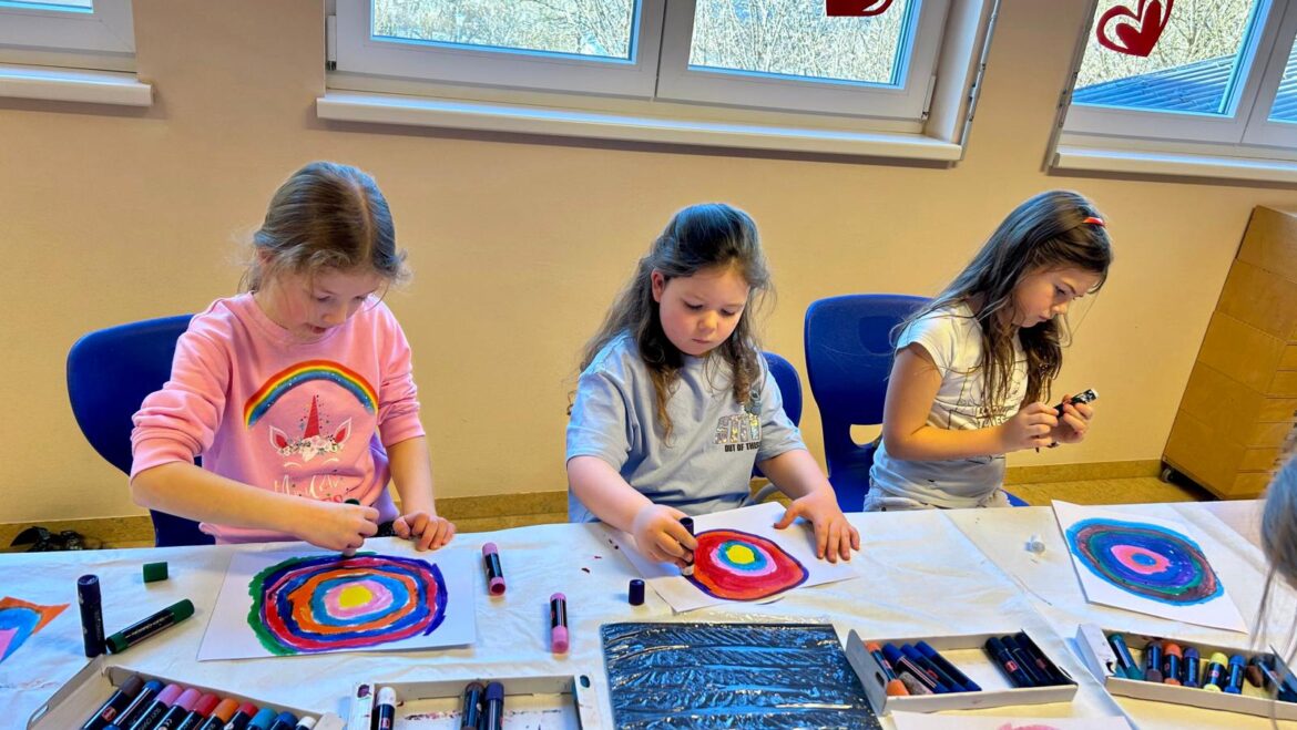 Kreative Kids rund ums Schuljahr