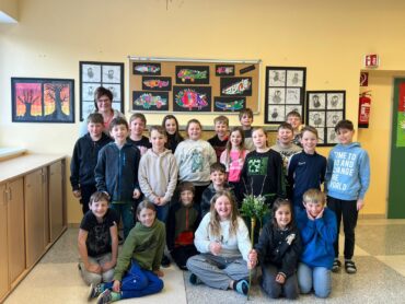 Palmbuschen binden in der Osterzeit